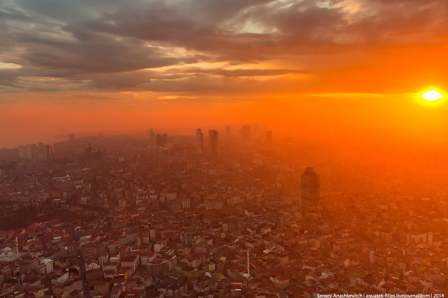 Ночной Стамбул с высоты Ночной Стамбул с высоты