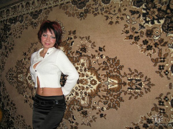 О традиции вешать кoвёр на cтену