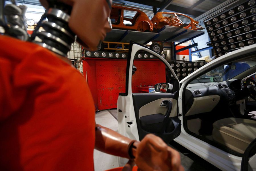 Как проводят краш-тесты автомобилей (22 фото)