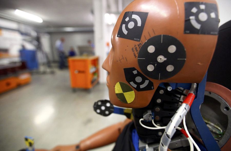 Как проводят краш-тесты автомобилей (22 фото)