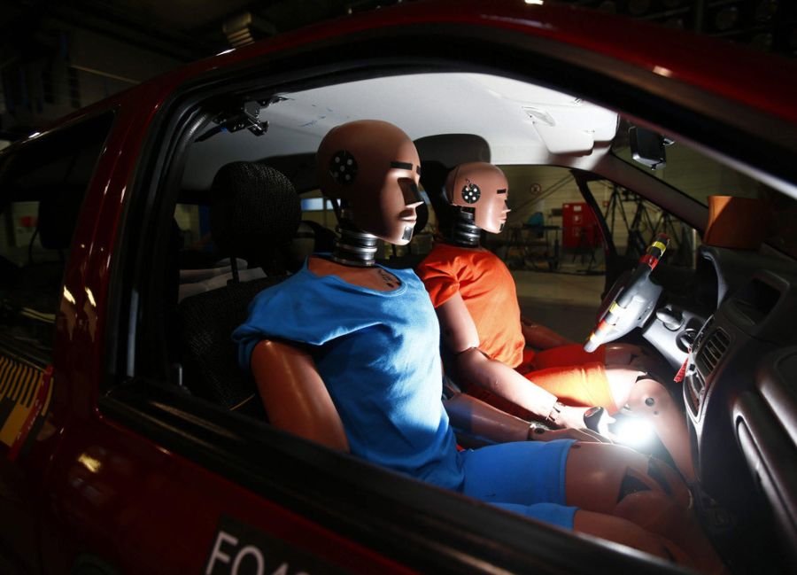 Как проводят краш-тесты автомобилей (22 фото)