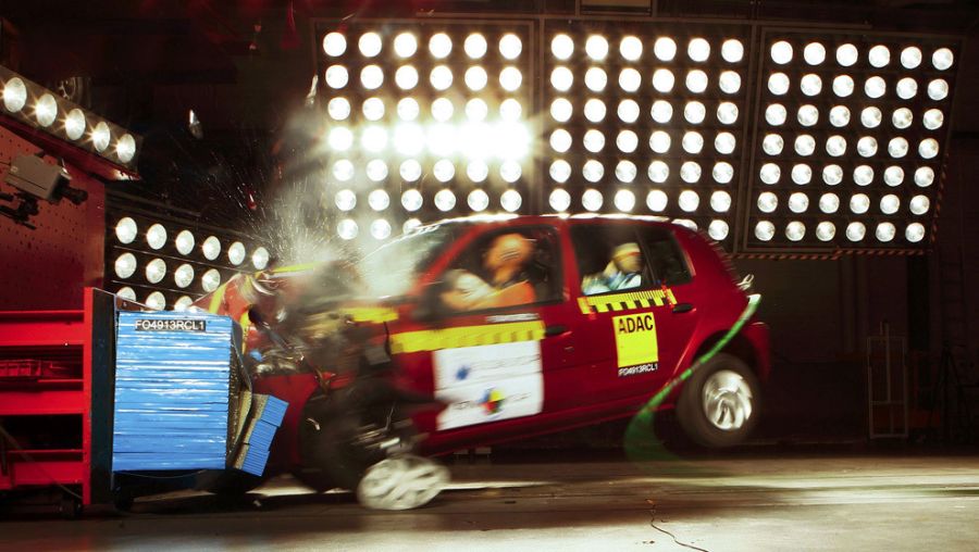 Как проводят краш-тесты автомобилей (22 фото)