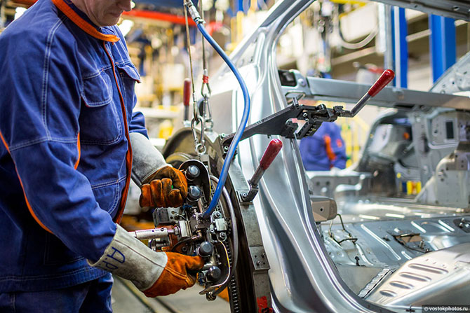 Экскурсия по заводу General Motors в Санкт-Петербурге