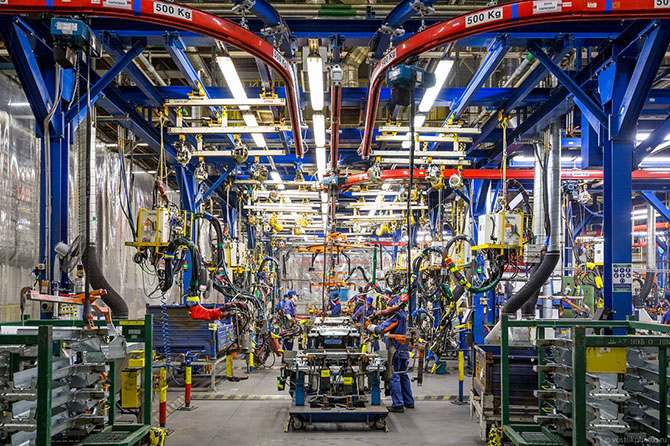 Экскурсия по заводу General Motors в Санкт-Петербурге