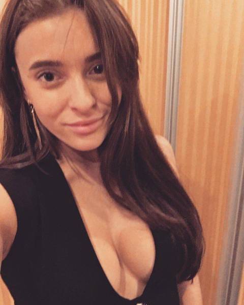 Очаровательные девушки