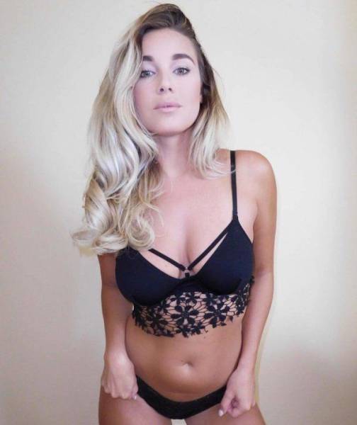 Девушки в белье