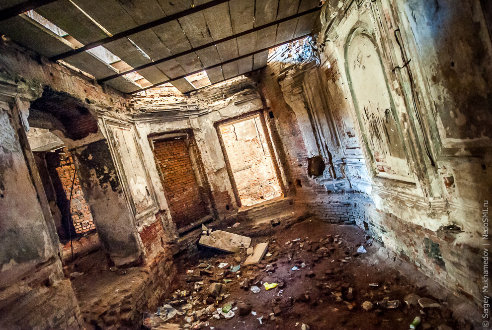 Готический замок во Владимирской области Готический замок во Владимирской области