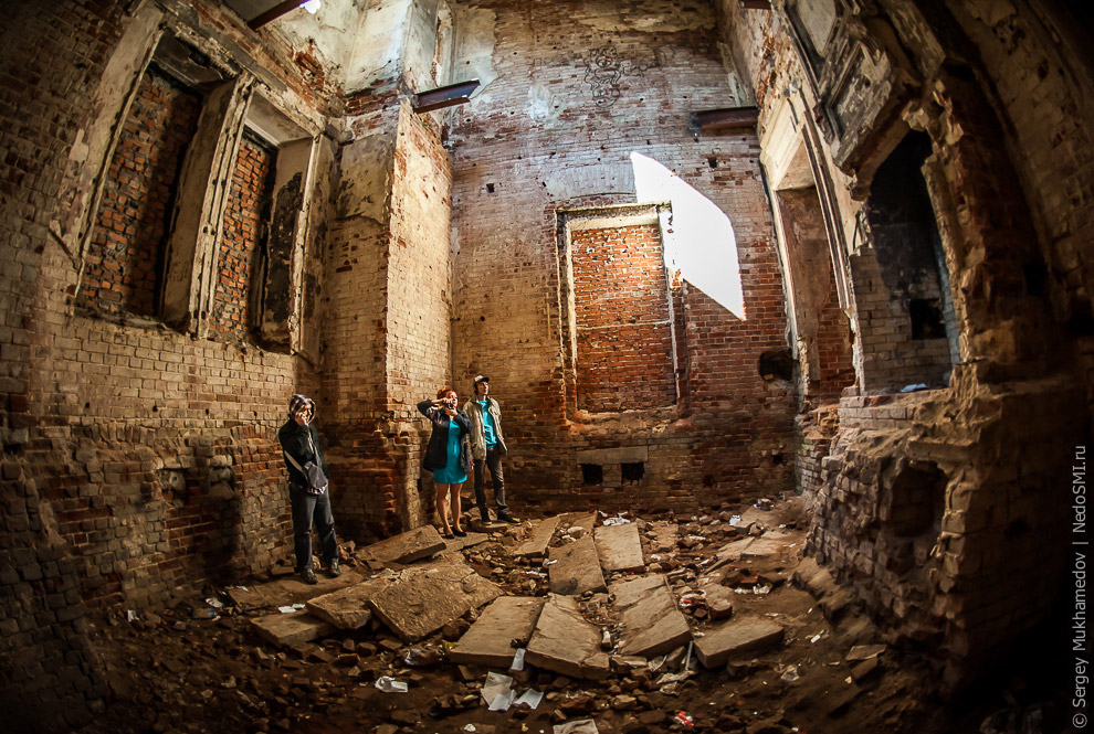 Готический замок во Владимирской области Готический замок во Владимирской области