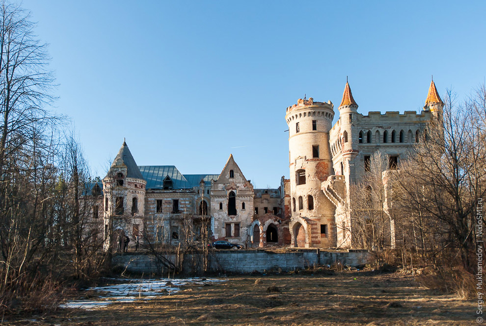 Готический замок во Владимирской области Готический замок во Владимирской области