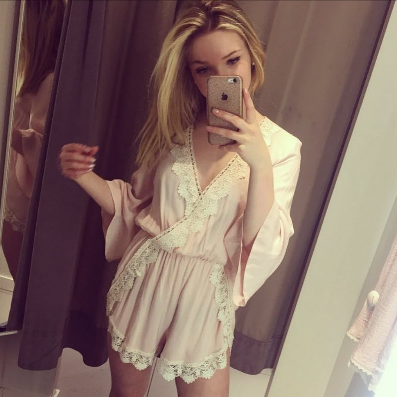 Сексуальные девушки в бикини и белье