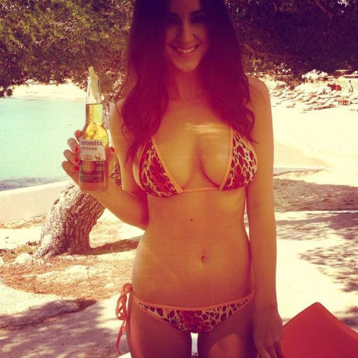 Девушки в бикини