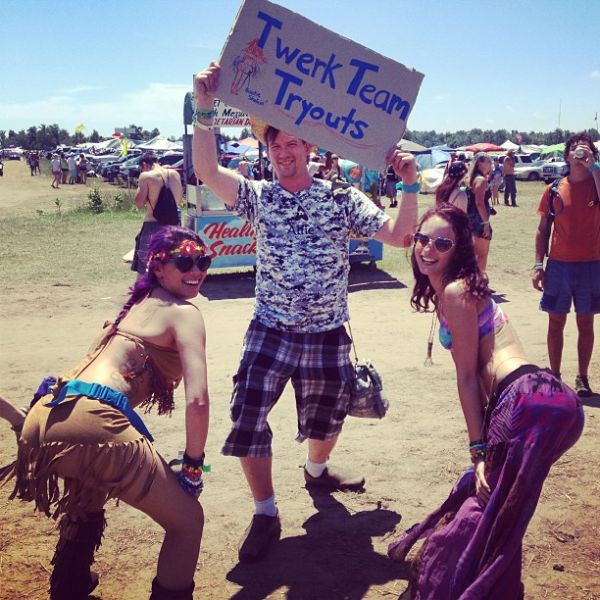 Девушки с рейв феста в Мичигане