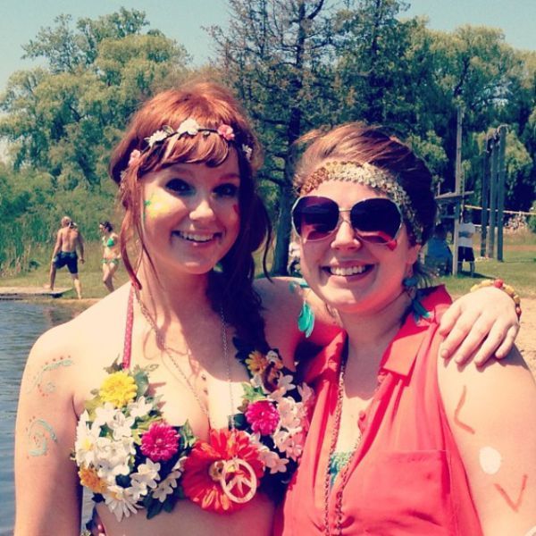 Девушки с рейв феста в Мичигане