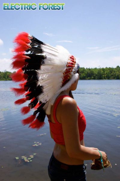 Девушки с рейв феста в Мичигане