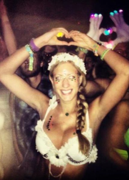 Девушки с рейв феста в Мичигане