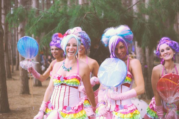 Девушки с рейв феста в Мичигане