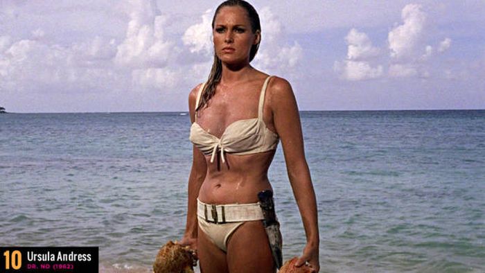 Самые горячие кадры актрис в бикини по версии журнала Maxim