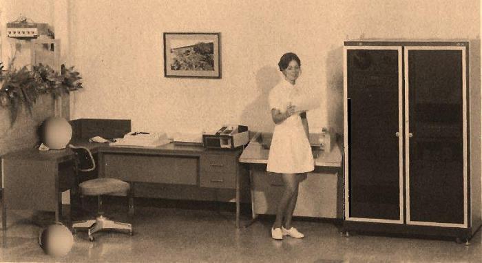 Ретро офисные работницы (60 фото)