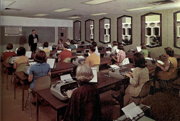 Ретро офисные работницы (60 фото)