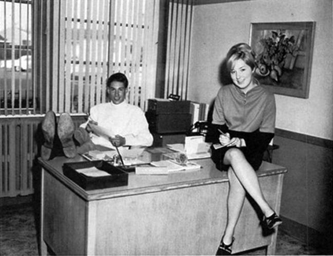 Ретро офисные работницы (60 фото)