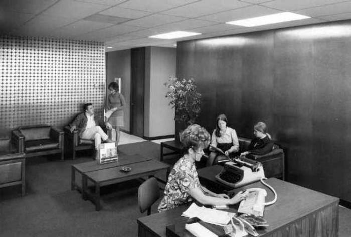 Ретро офисные работницы (60 фото)