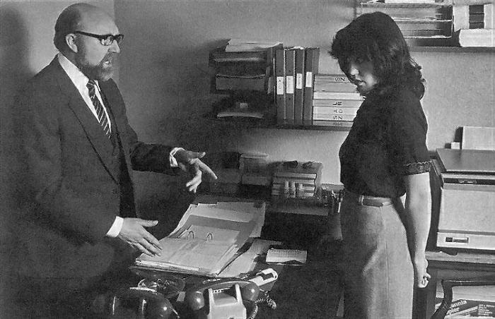 Ретро офисные работницы (60 фото)