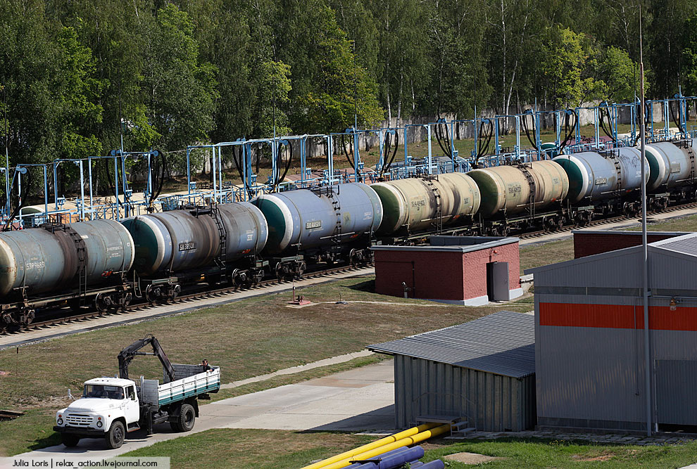 Как заправляют самолеты