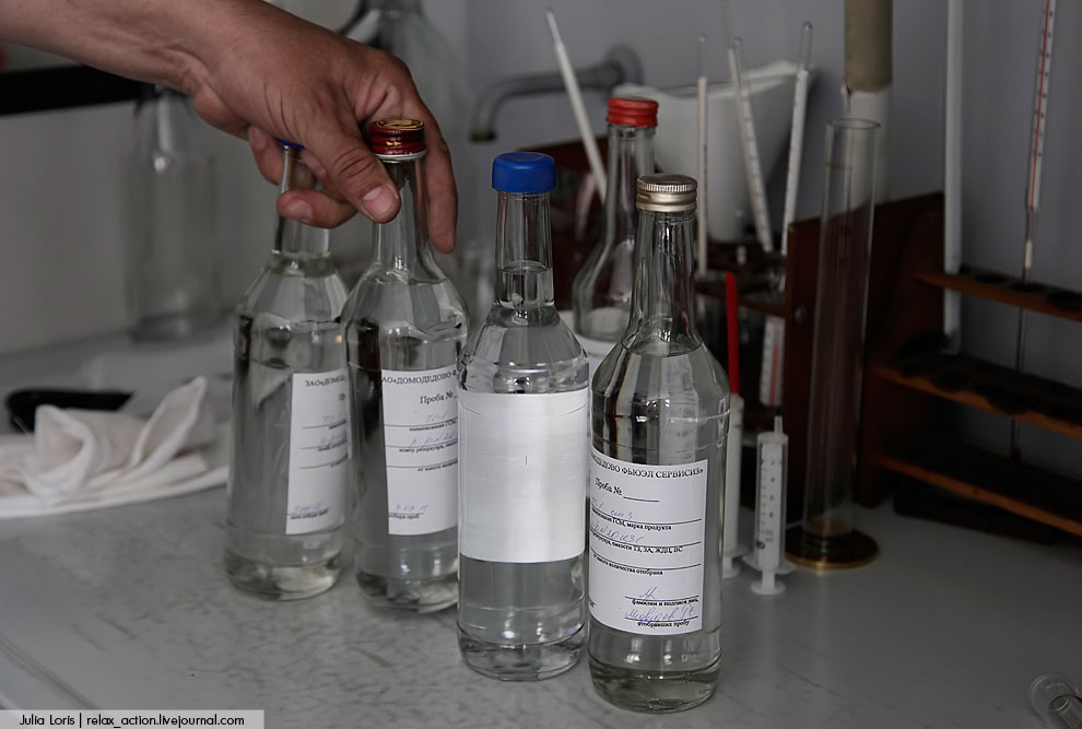 Как заправляют самолеты