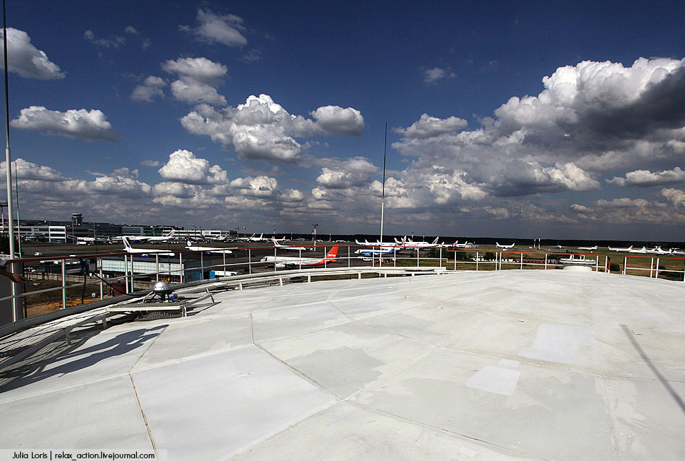 Как заправляют самолеты