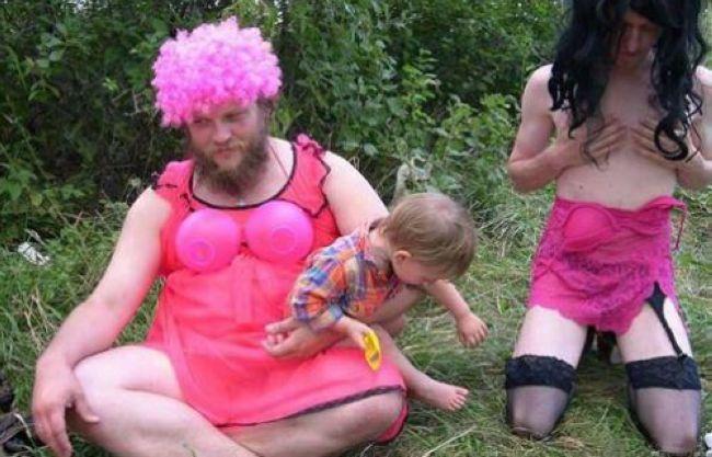 Когда родители не дружат с головой (27 фото)