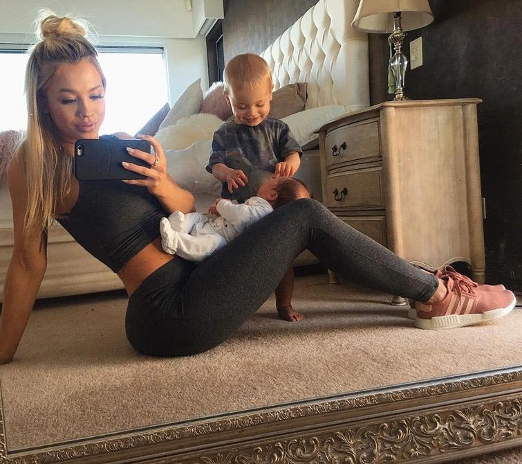 Послеродовое тело этой мамы выглядит настолько хорошо, что люди уверены, что это фотошоп