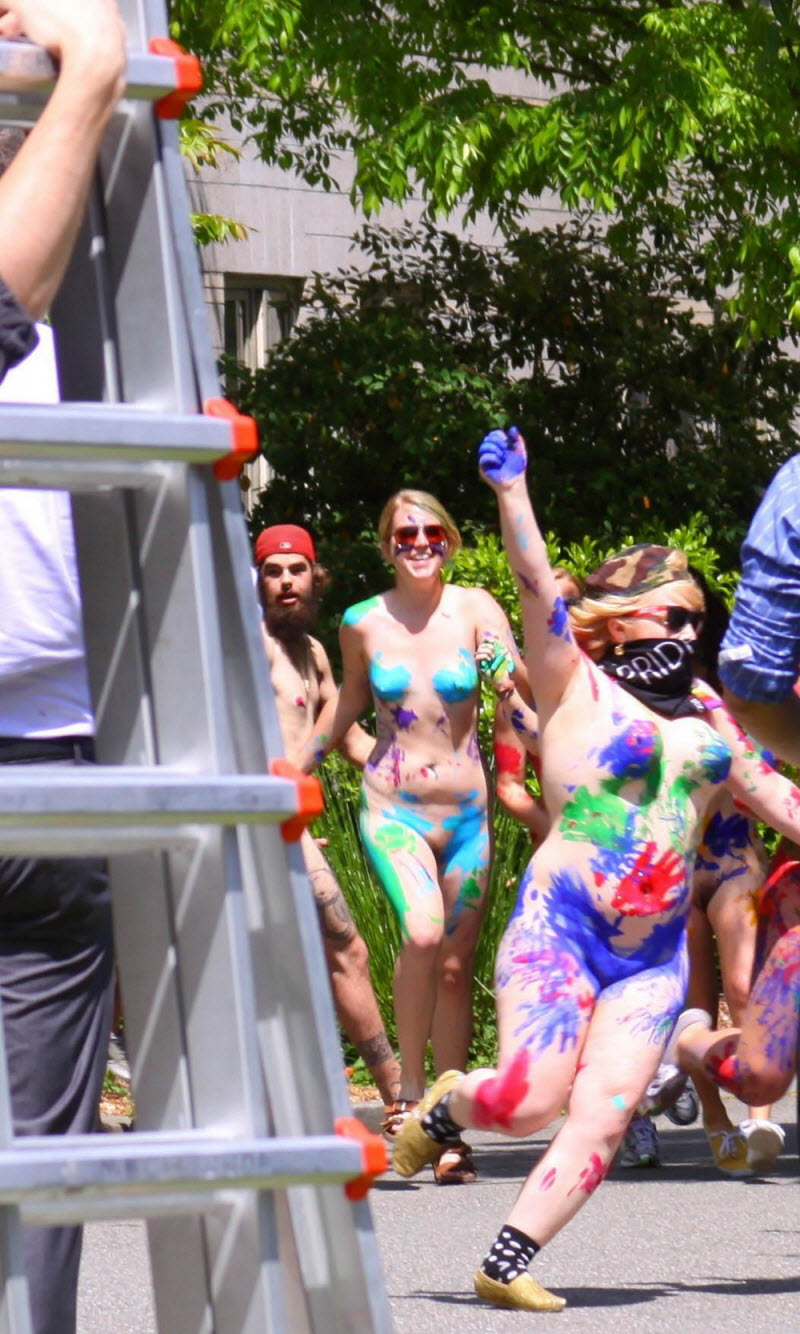 Голые студенческие развлечения (18+) 