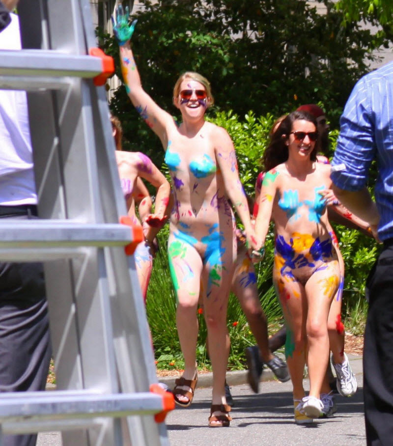 Голые студенческие развлечения (18+) 