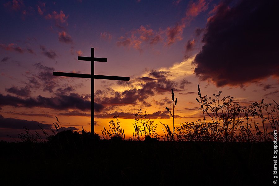 Ночной Дозор: атмосферные фотографии заброшенных зданий