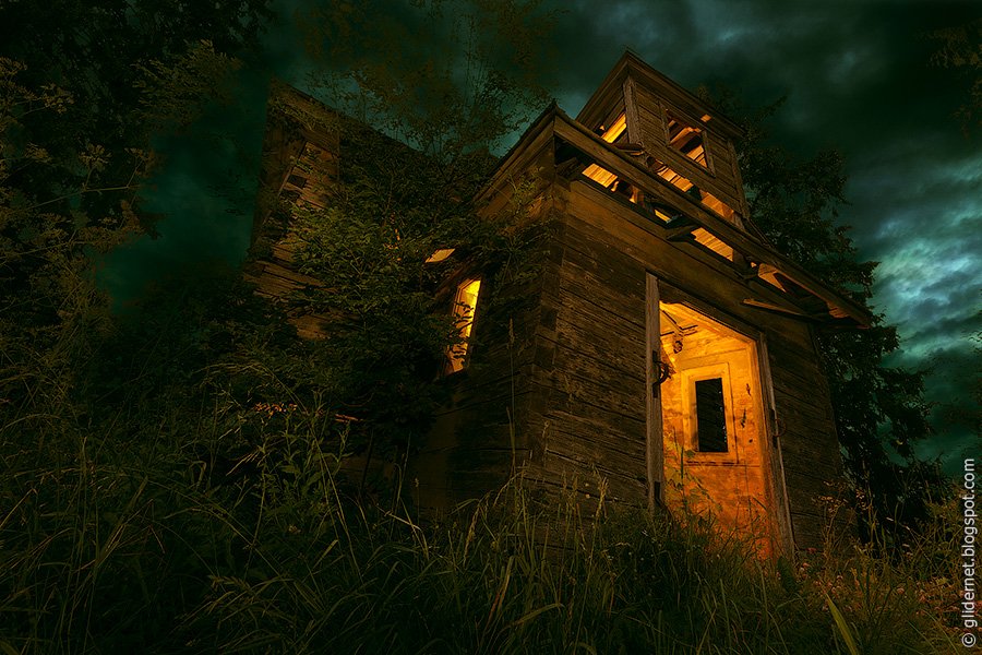 Ночной Дозор: атмосферные фотографии заброшенных зданий