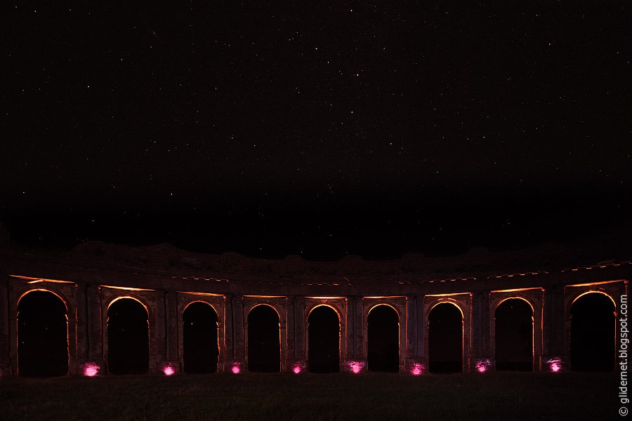 Ночной Дозор: атмосферные фотографии заброшенных зданий