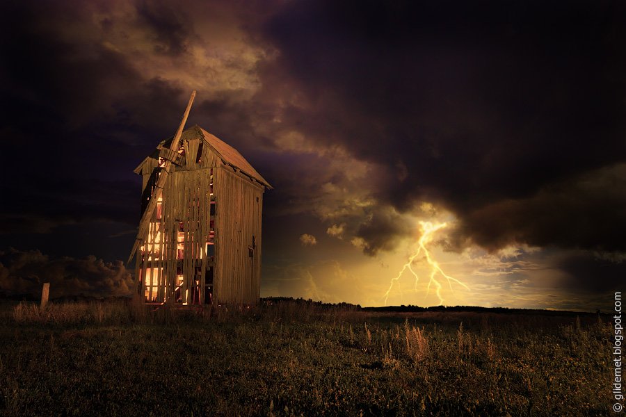 Ночной Дозор: атмосферные фотографии заброшенных зданий