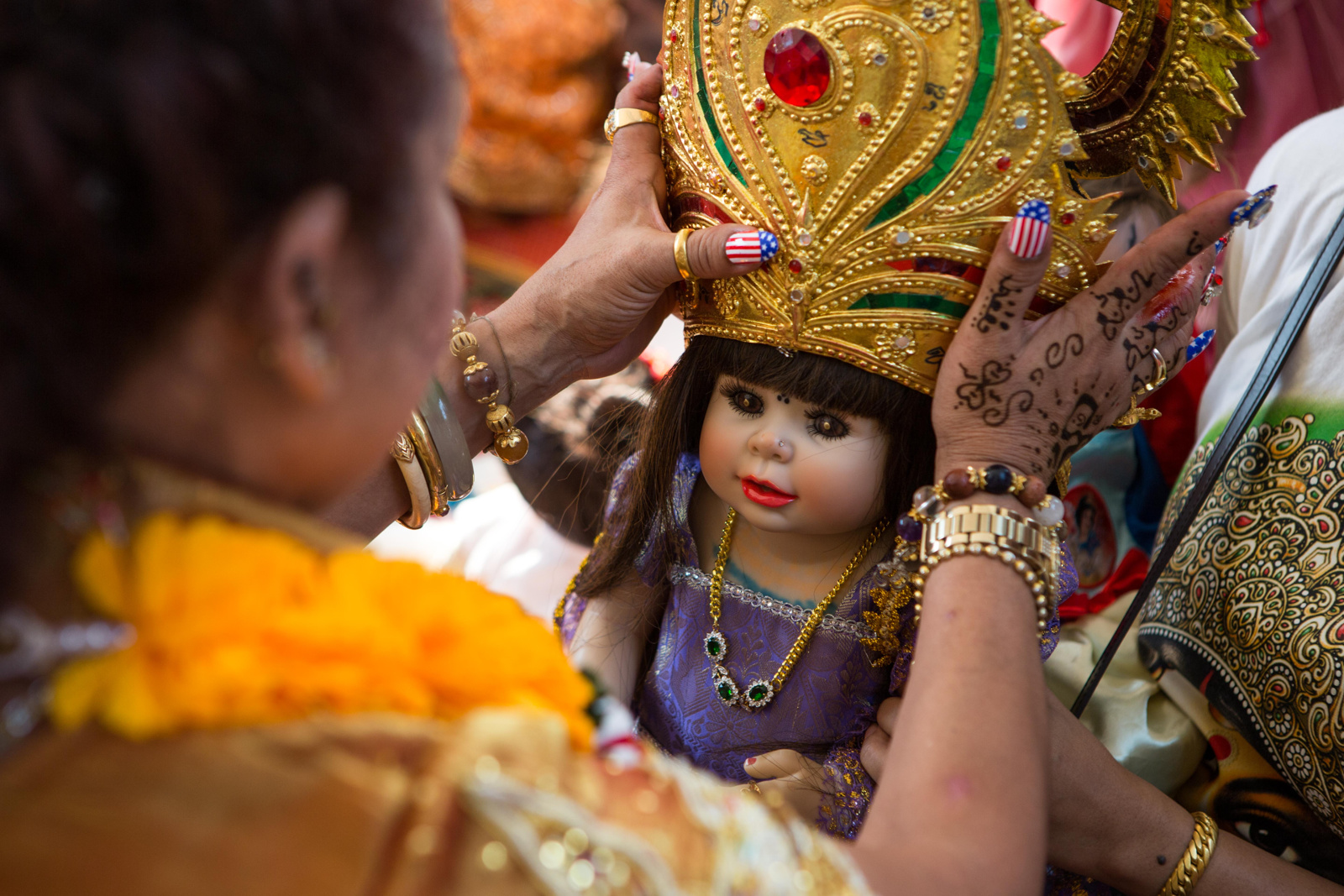 В Таиланде вирусно покупают кукол-талисманов В Таиланде вирусно покупают кукол-талисманов