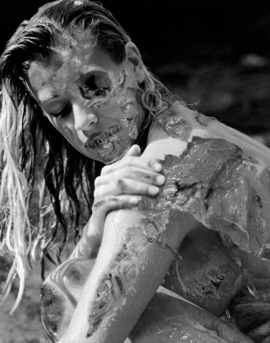 Несколько шокирующих случаев из жизни людей, которые страдают от того, что они мертвы Несколько шокирующих случаев из жизни людей, которые страдают от того, что они мертвы