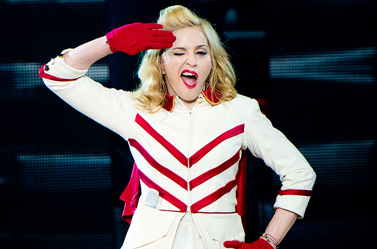 Конфликты и ссоры знаменитостей с фанатами Конфликты и ссоры знаменитостей с фанатами