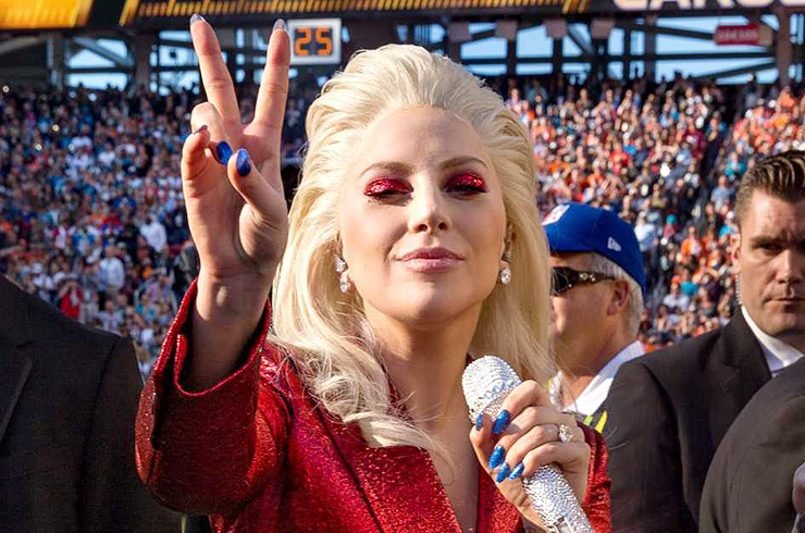 Конфликты и ссоры знаменитостей с фанатами Конфликты и ссоры знаменитостей с фанатами