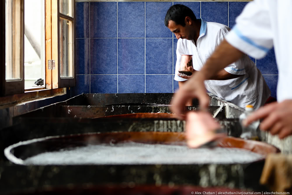 Как в Азербайджане делают халву Как в Азербайджане делают халву