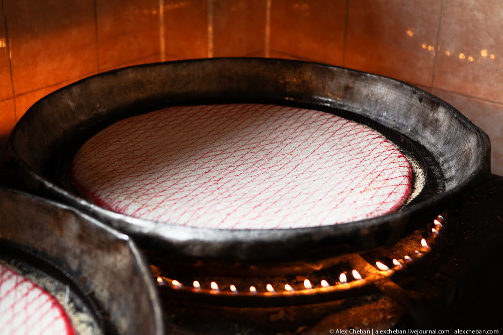 Как в Азербайджане делают халву Как в Азербайджане делают халву