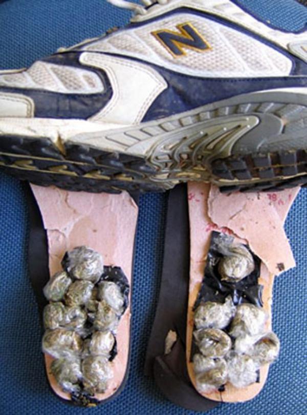 Уловки контрабандистов-наркоторговцев