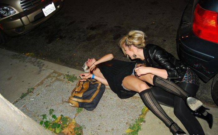 Девушки отрываются