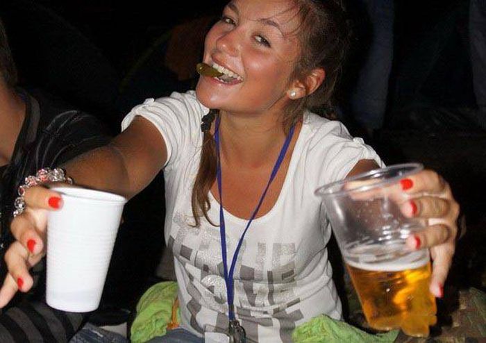 Девушки отрываются