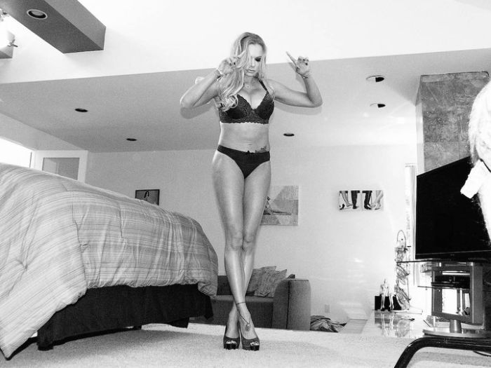 Обычный рабочий день актрис взрослого кино