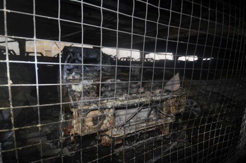 До 1600 автомобилей сожжены до тла на многоэтажной парковке в Ливерпуле