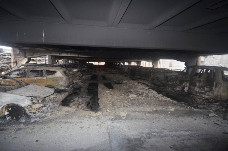 До 1600 автомобилей сожжены до тла на многоэтажной парковке в Ливерпуле