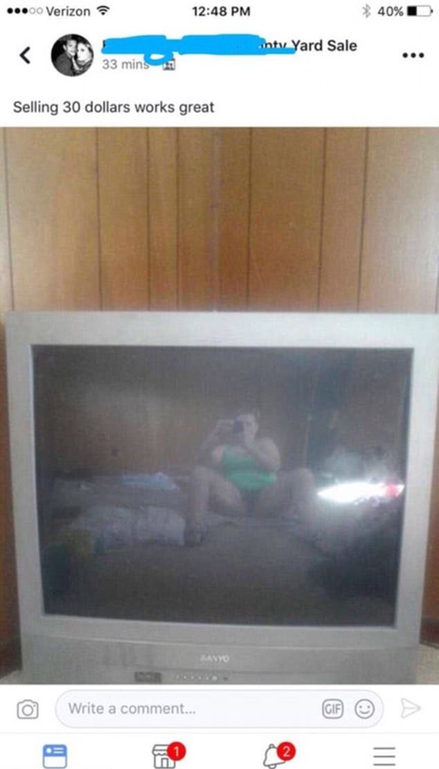 Неосторожные продавцы и их откровенные фотографии товаров